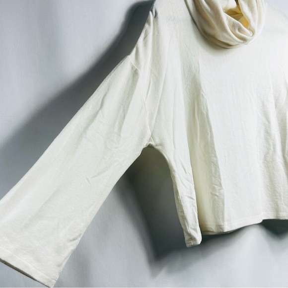 NWT Z Supply Women’s Sz Large Cream Long Sleeve Skimmer Mock Neck Shirt - Picture 3 of 9